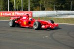 Z okazji 60-lecia nawiązania partnerstwa technologicznego Shell i Ferrari do Polski przyjechał Michael Schumacher.